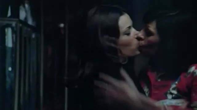 Khiêu dâm, không giấy đăng ký  Victoriya sex nhật khong che