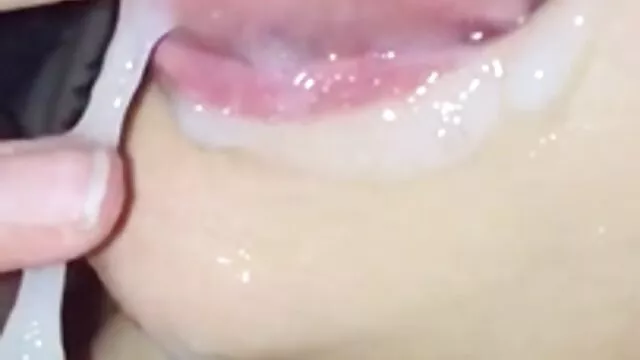 Khiêu dâm, không giấy đăng ký  Lia leah phim sex japan ko che