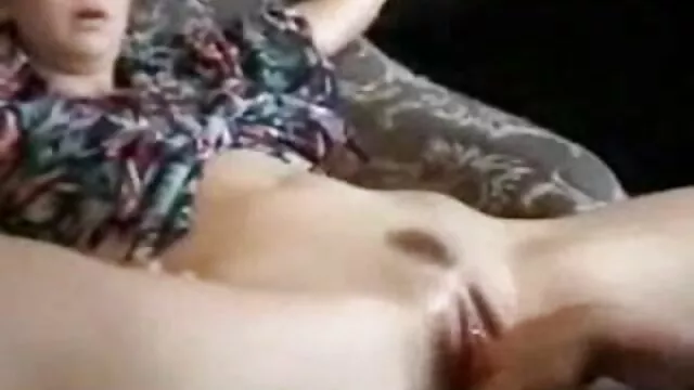 Khiêu dâm, không giấy đăng ký  Ashley ko che nhat ban